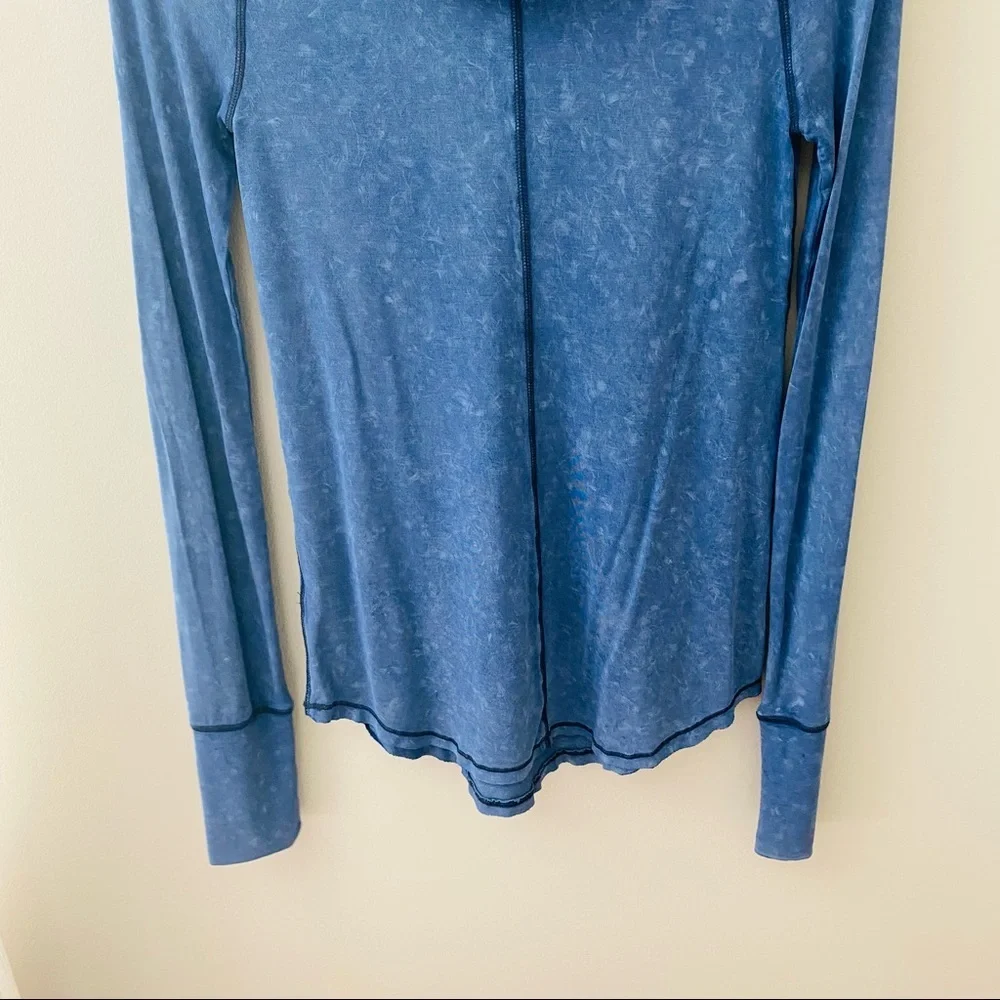 Free People Cosmo Tie Dye Cowl Neck Long Sleeve Top Blue Sz Small